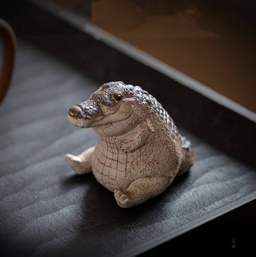 ツノで作られたワニの置物 オブジェ 62cm ツノで作られたワニの置物 オブジェ 62cm